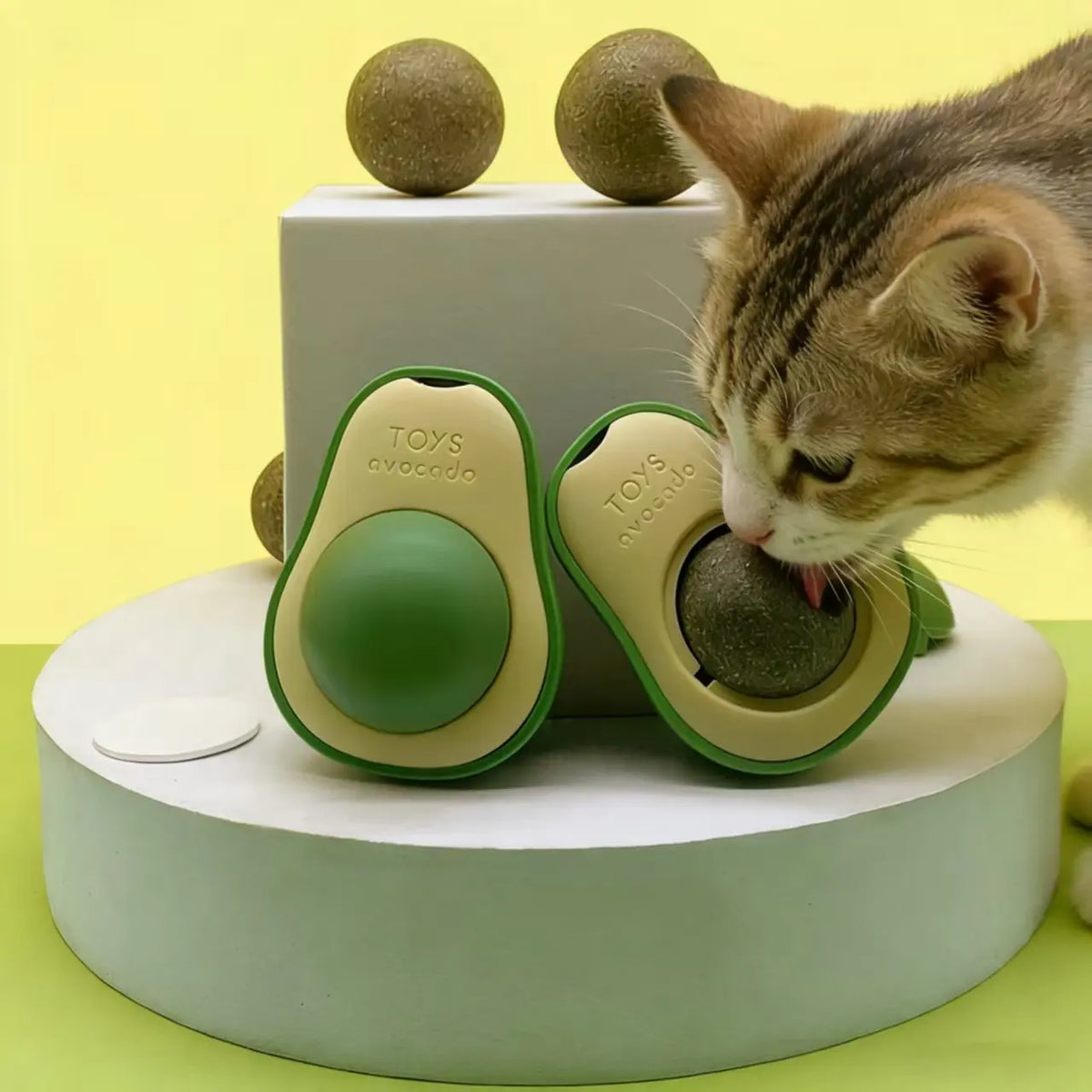 Wall-Mounted Catnip Chew Toy - 360° Spinning Ball for Indoor Cats, Calming Dental Care & Interactive Play